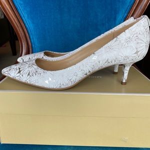 NWT Michael Kors kitten heels silver and white